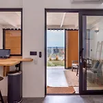 Papaya Beach Studios